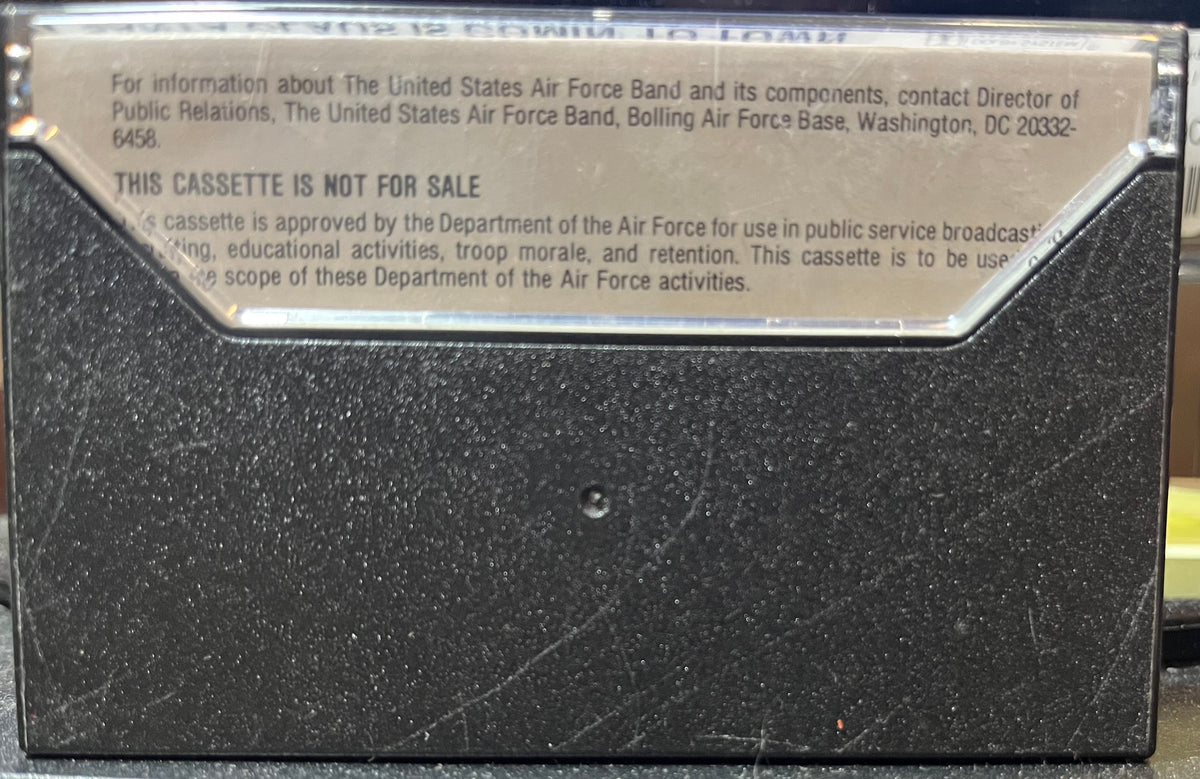 The United States Air Force Airmen Of Note - Santa Claus Is Comin' To Town (CASSETTE) | Excellent (EX) Excellent (EX)-The Happy Cap