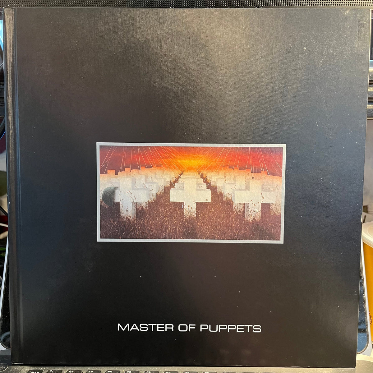 Master Of Puppets (Box Set BOOK ONLY) | Mint (M) Mint (M)-The Happy Cap