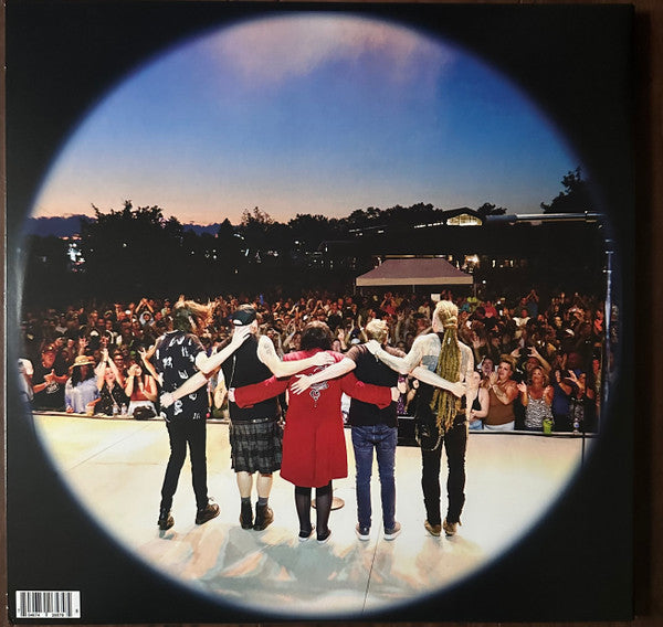 Live In Concert | Mint (M) Mint (M)-The Happy Cap