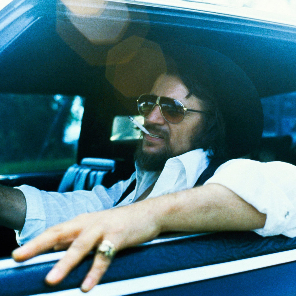 Waylon Jennings - Diamonds |-The Happy Cap